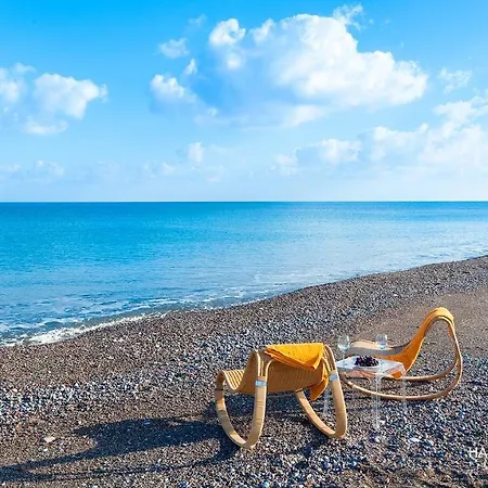 Βίλα Cristelia Seafront & Pool Λαχανιά