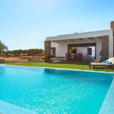 Βίλα Cristelia Seafront & Pool Λαχανιά