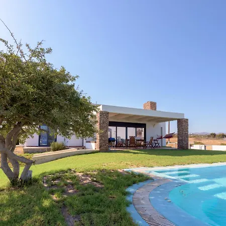 Cristelia Seafront & Pool Βίλα *