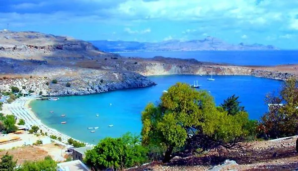 Vila Cristelia Seafront & Pool