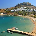 Villa Cristelia Seafront & Pool Lahaniá