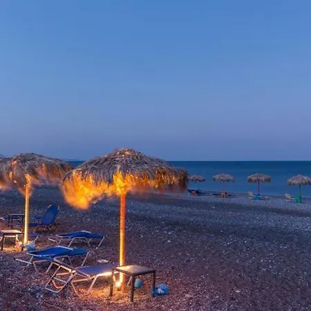 Cristelia Seafront & Pool