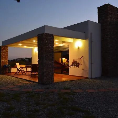 Cristelia Seafront & Pool Lachania