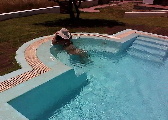 Cristelia Seafront & Pool * لاخنيا