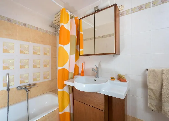 فيلة Cristelia Seafront & Pool لاخنيا