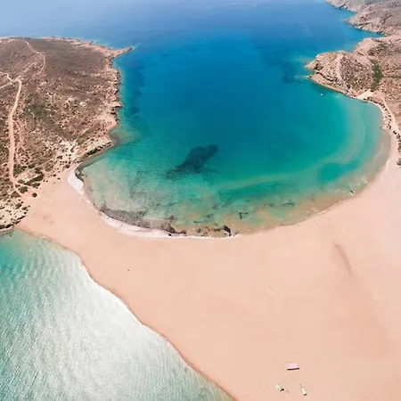 Cristelia Seafront & Pool