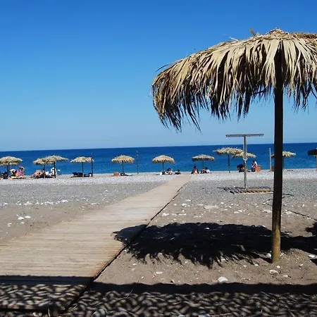 Cristelia Seafront & Pool 别墅