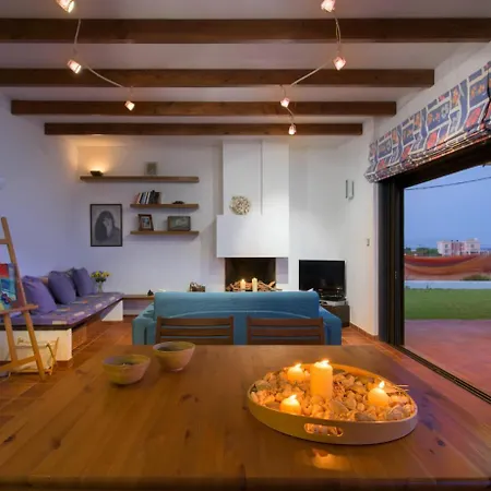 Villa Cristelia Seafront & Pool *